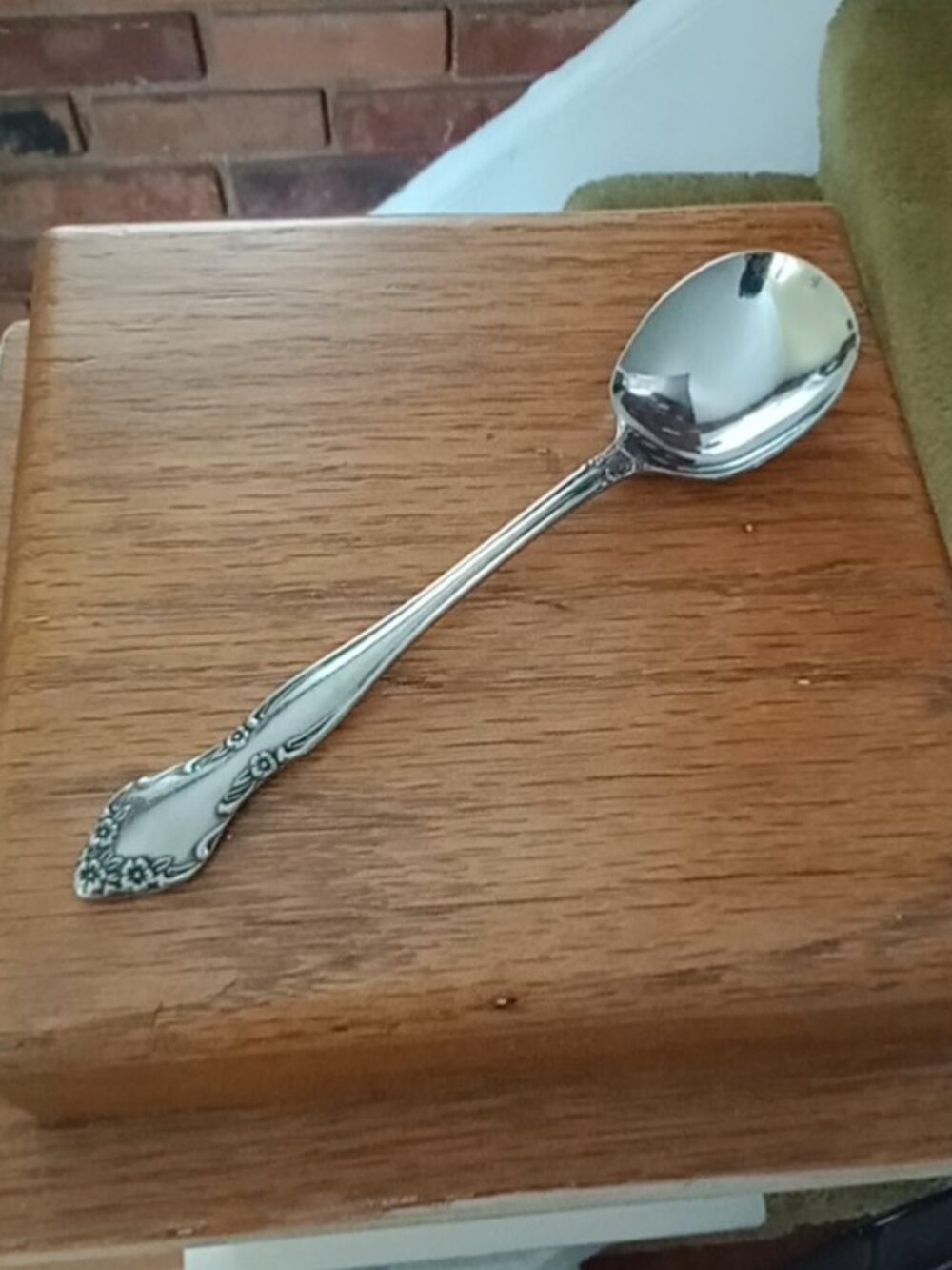 Supreme Cutlery Oval Spoon/1